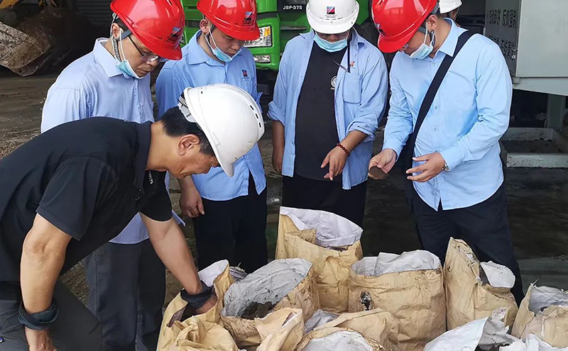 午夜看片福利智能压干机取代干化——瓷土行业含水率低至10个点